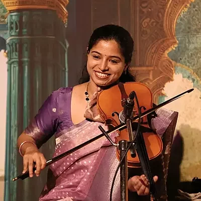 CV Shruthi